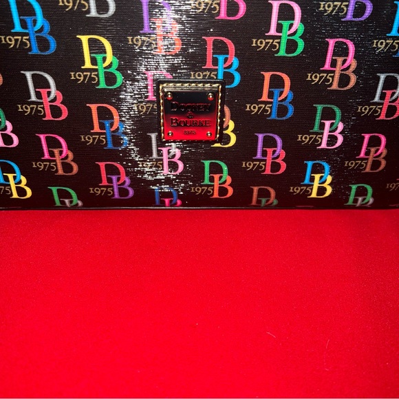 Authentic NWT - Picture 16 of 16